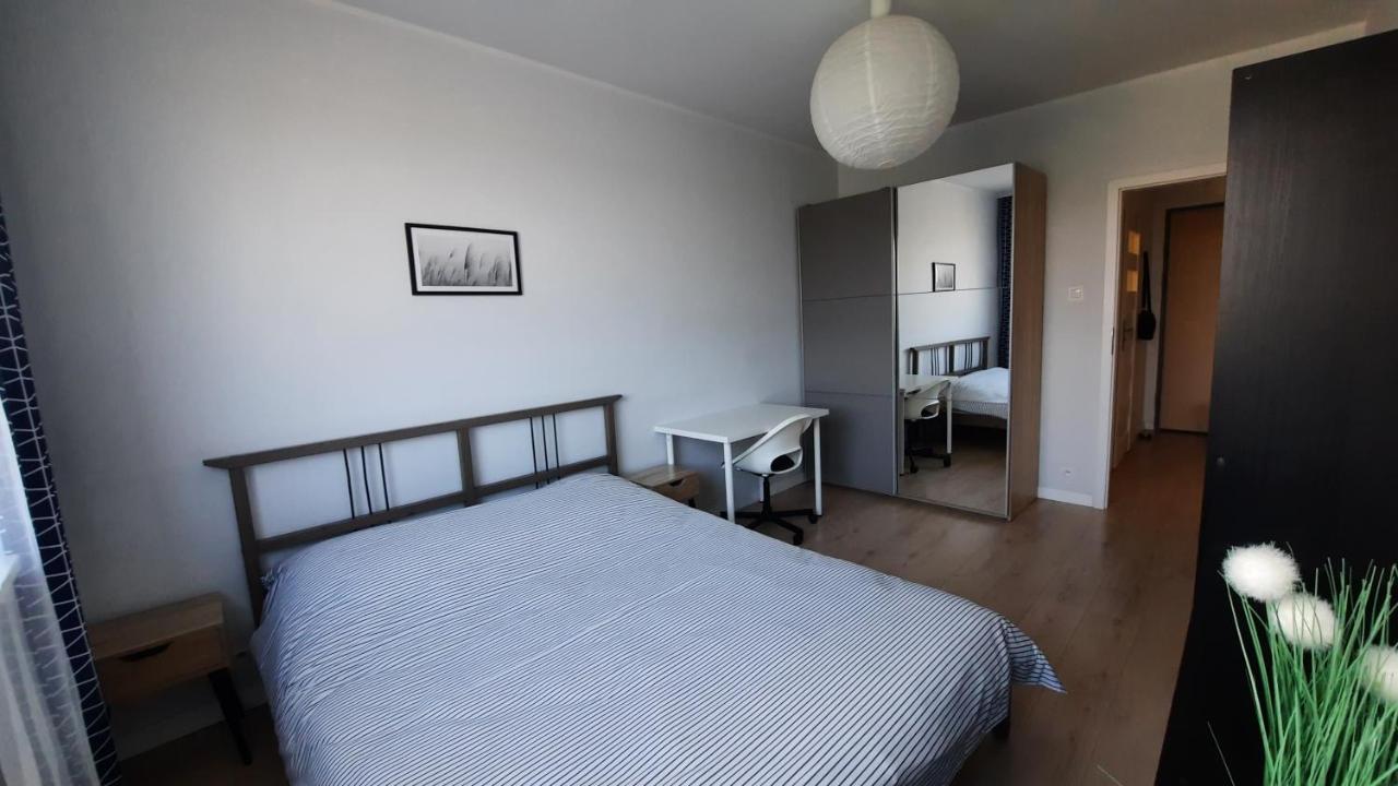 Апартаменти Ursa - Wygodny Apartament I Bezplatny Parking Na Miejscu Варшава Екстер'єр фото